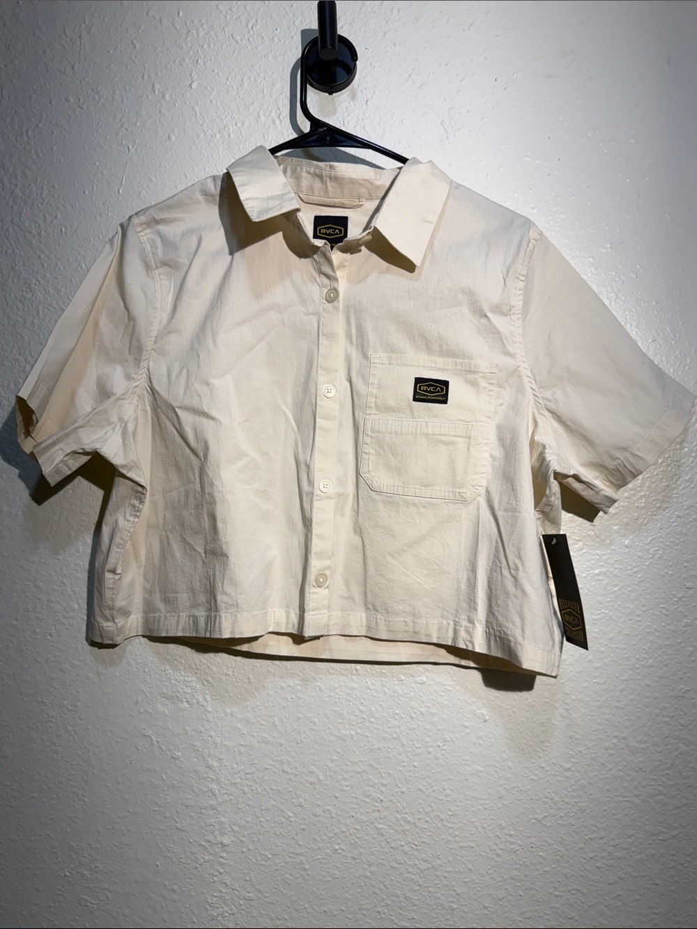 RVCA Cream Short-Sleeve Cropped Button-Up Shirt